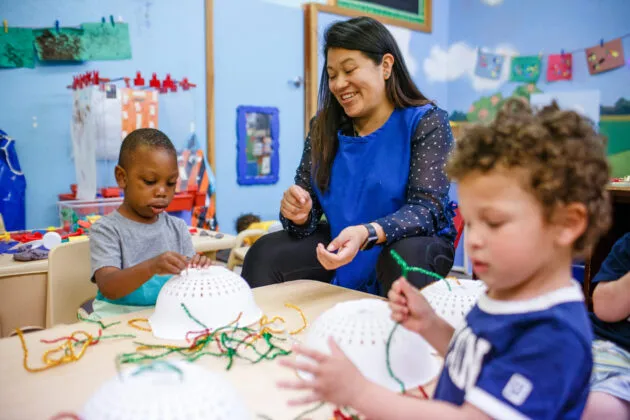 Ballmer Group accorde 43 millions de dollars à l&rsquo;UW et à d&rsquo;autres pour stimuler l&rsquo;éducation de la petite enfance.