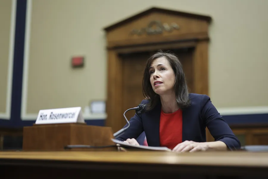 The FCC is finally doing something about scam texts

La FCC agit enfin concernant les SMS frauduleux.