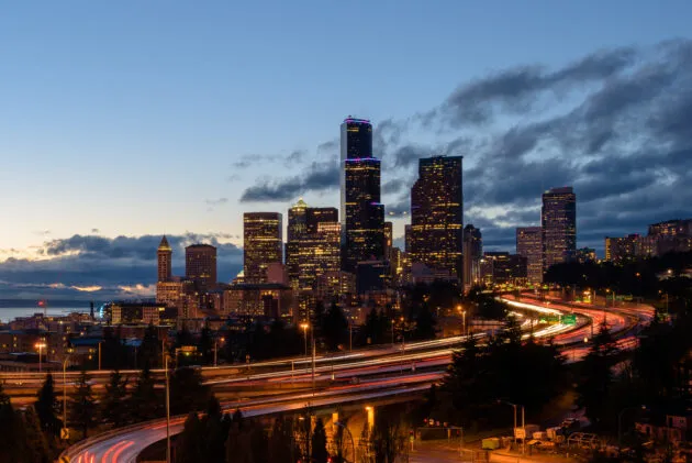 Enquête sur les déplacements domicile-travail de Seattle révèle un grand changement dans les moments et la manière dont les travailleurs se rendent en ville