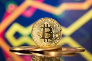 Bitcoin Hits $27K pour la première fois depuis juin 2022 au milieu de Stuttering Banking Sector