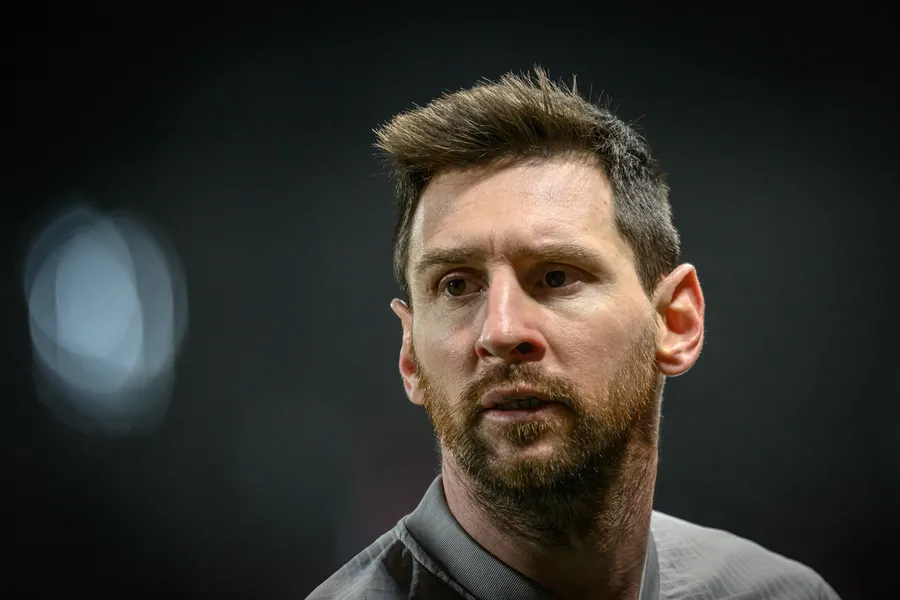 Messi gagnerait environ 10 millions d&rsquo;euros s&rsquo;il revenait à Barcelone, Xavi obsédé par ce transfert.