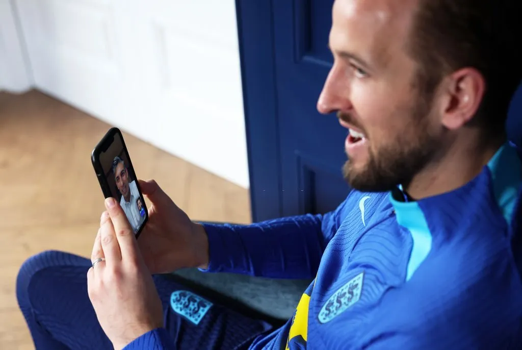 Harry Kane laisse échapper un indice majeur sur son avenir lors de son appel avec le Premier ministre Rishi Sunak.