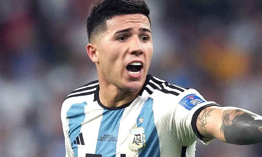 Opinion: Chelsea will be left short if they don&rsquo;t seal Enzo

Opinion : Chelsea sera à court de joueurs si ils ne finalisent pas le transfert d&rsquo;Enzo.