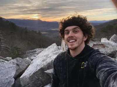 Que s&rsquo;est-il passé pour Luke Hanna de ‘Home Town’ ? Où en est maintenant le client d&rsquo;Erin et Ben Napier ?