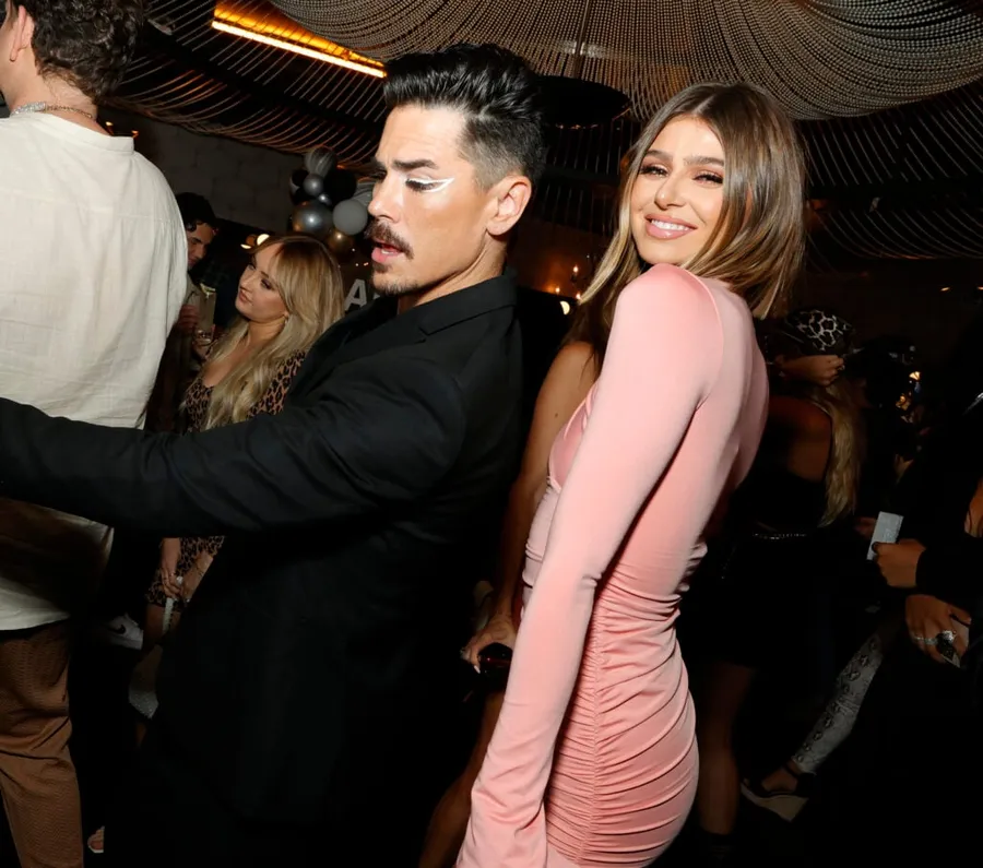 Lala Kent : Tom Sandoval est un pervers ! Il « s&rsquo;est lâché » en trichant avec…