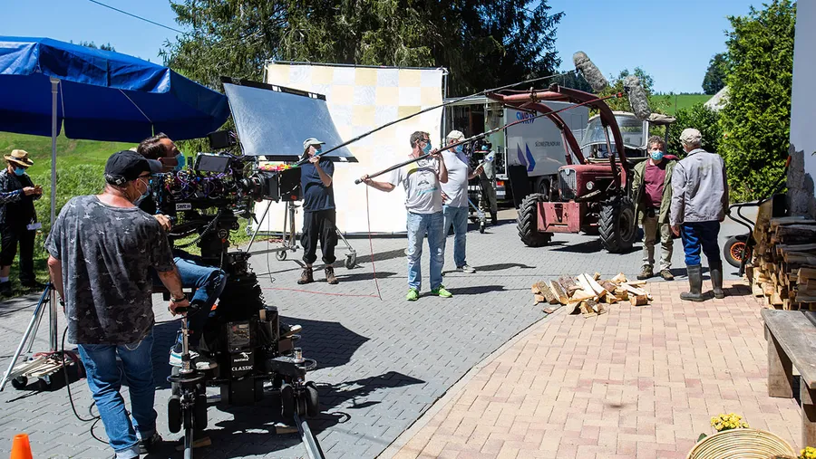 Hollywood’s COVID-19 Safety Protocols Agreement May Be on Its Way Out

L&rsquo;accord sur les protocoles de sécurité COVID-19 à Hollywood pourrait être sur le point de disparaître.