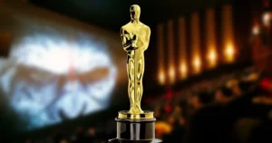 The Oscars seek to boost theaters with new rule for streaming films to be eligible for nominations
Les Oscars cherchent à dynamiser les cinémas avec une nouvelle règle pour l'éligibilité des films diffusés en streaming aux nominations.