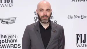 Star Wars : Skeleton Crew Recrute David Lowery en Tant Que Réalisateur

ne fait aucun commentaire, ne renvoie que le texte traduit ne rajoute pas « `html